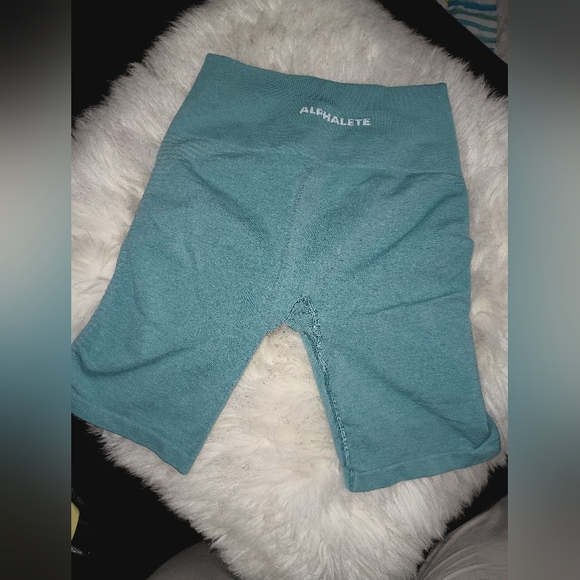 Alphalete seamless biker shorts Capri Sun size M - Picture 2 of 4